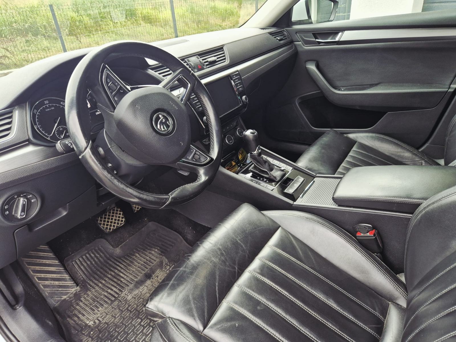 Škoda Superb 2,0 TDI DSG automatik, fotografija 7