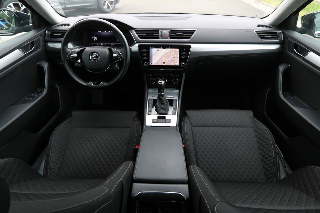 Škoda Superb 2.0 TDI DSG Business Edition VIRTUAL -LED- 150 KS, fotografija 5
