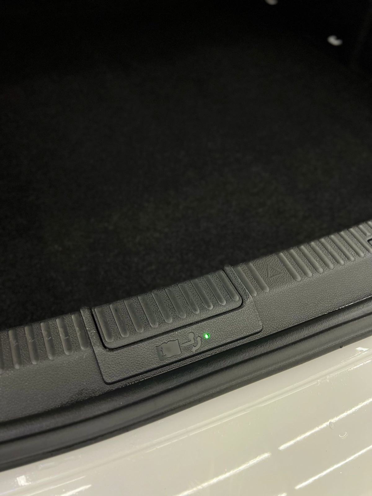 Škoda Superb 2,0 TDI°DSG°NAVI°KAMERA°MEMORIJA°LED°LEASING°REG08/26°, fotografija 19