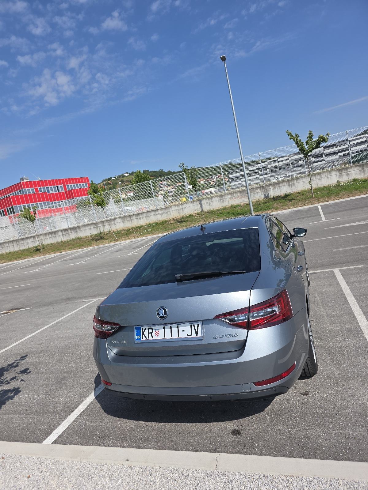 Škoda Superb 2,0 TDI DSG **PANORAMA, MEMORIJA SJEDALA, ALCANTARA**, fotografija 3