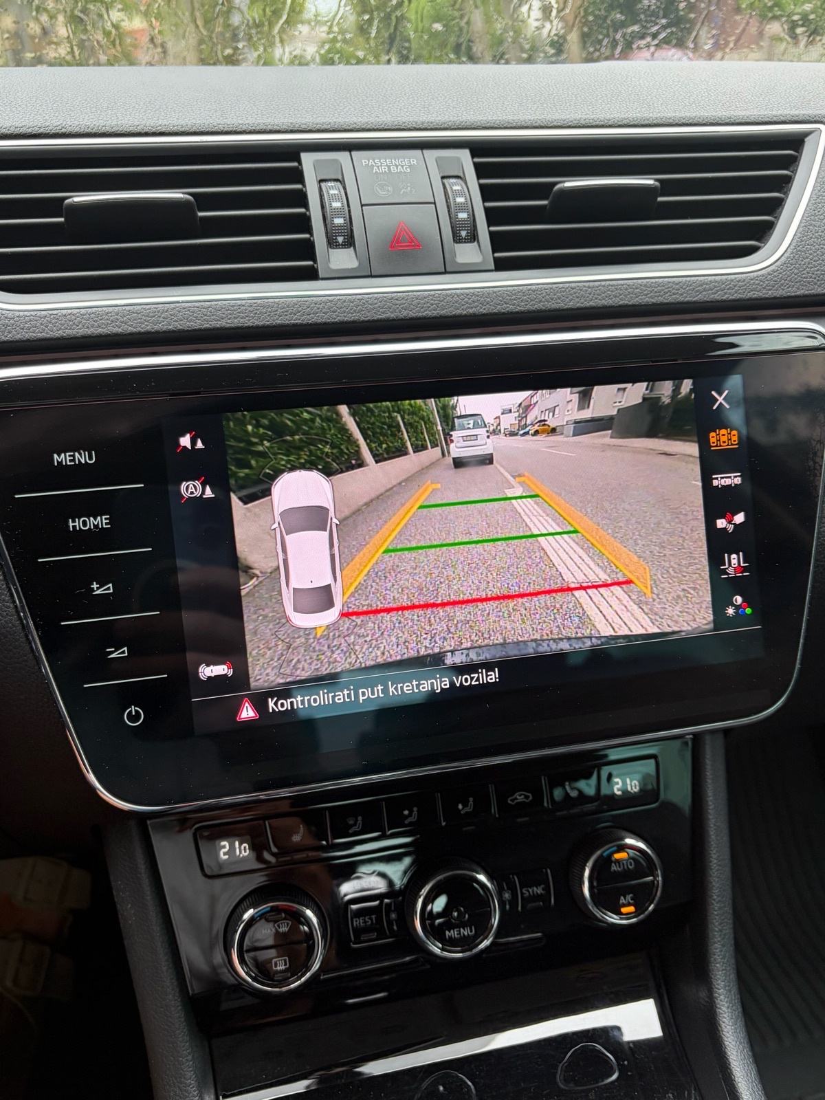 Škoda Superb 2,0 TDI DSG PRVI VLASNIK U PDV-u, fotografija 12