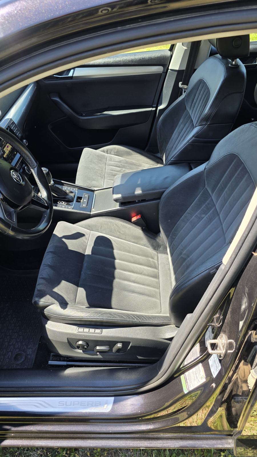 Škoda Superb 2,0 TDI DSG, fotografija 5