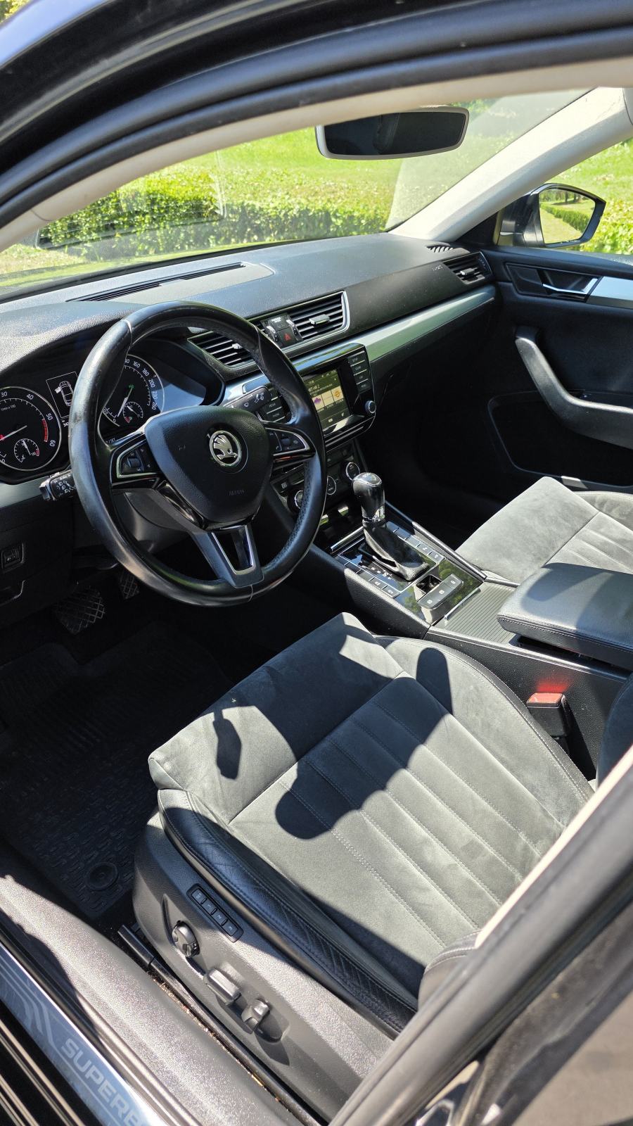 Škoda Superb 2,0 TDI DSG, fotografija 6