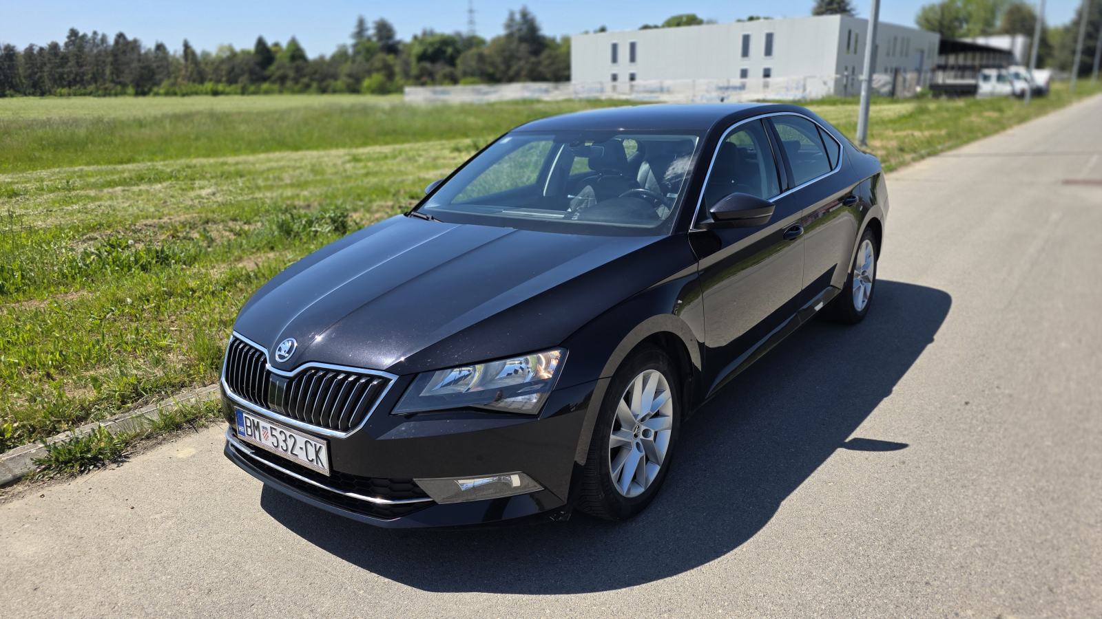 Škoda Superb 2,0 TDI DSG, fotografija 11