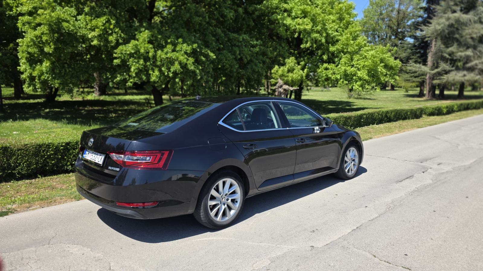 Škoda Superb 2,0 TDI DSG, fotografija 12