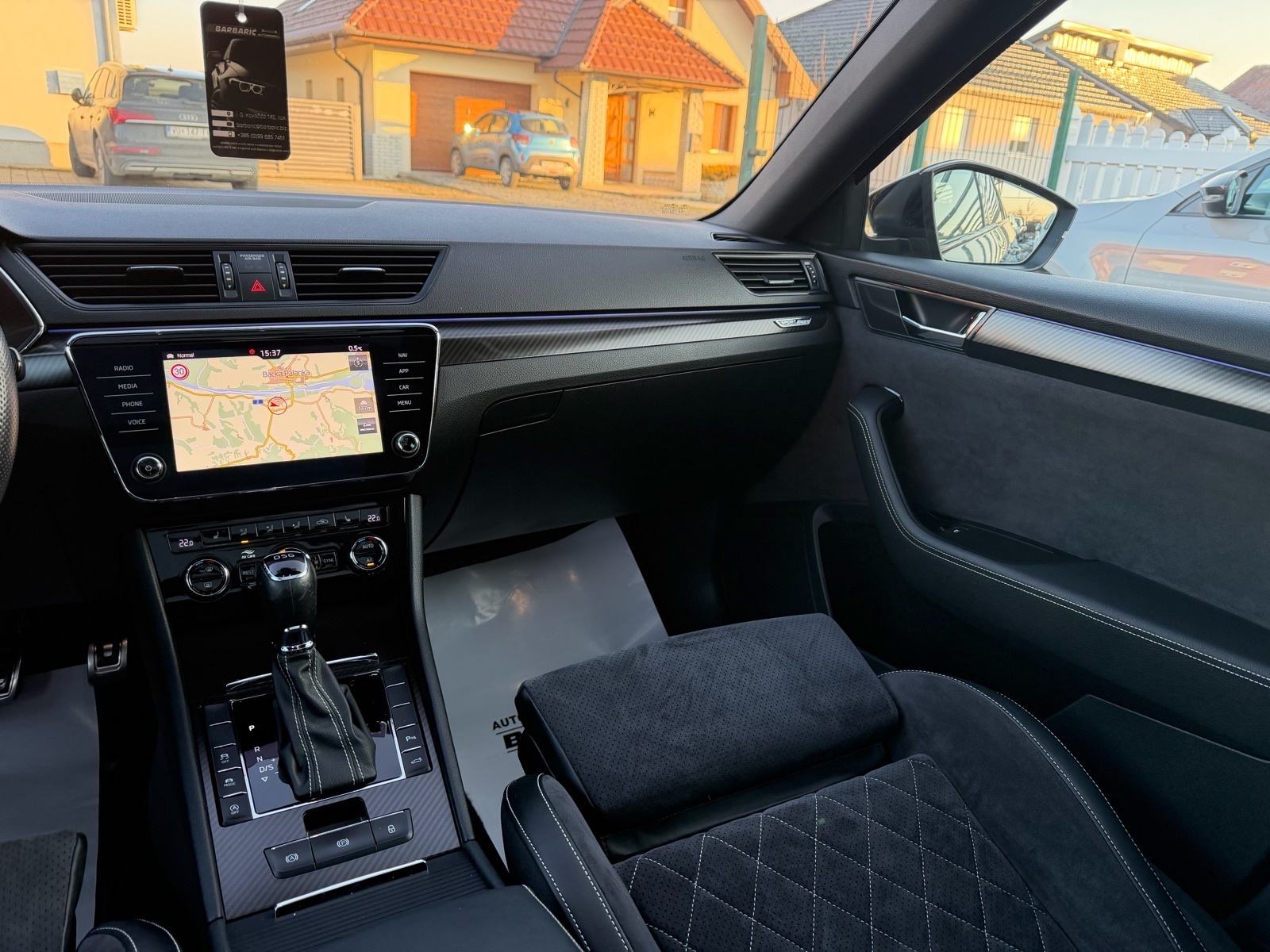 Škoda Superb 2,0 TDI DSG,Sport line,Panorama,ACC,Virtual,Jamstvo 12mj., fotografija 17
