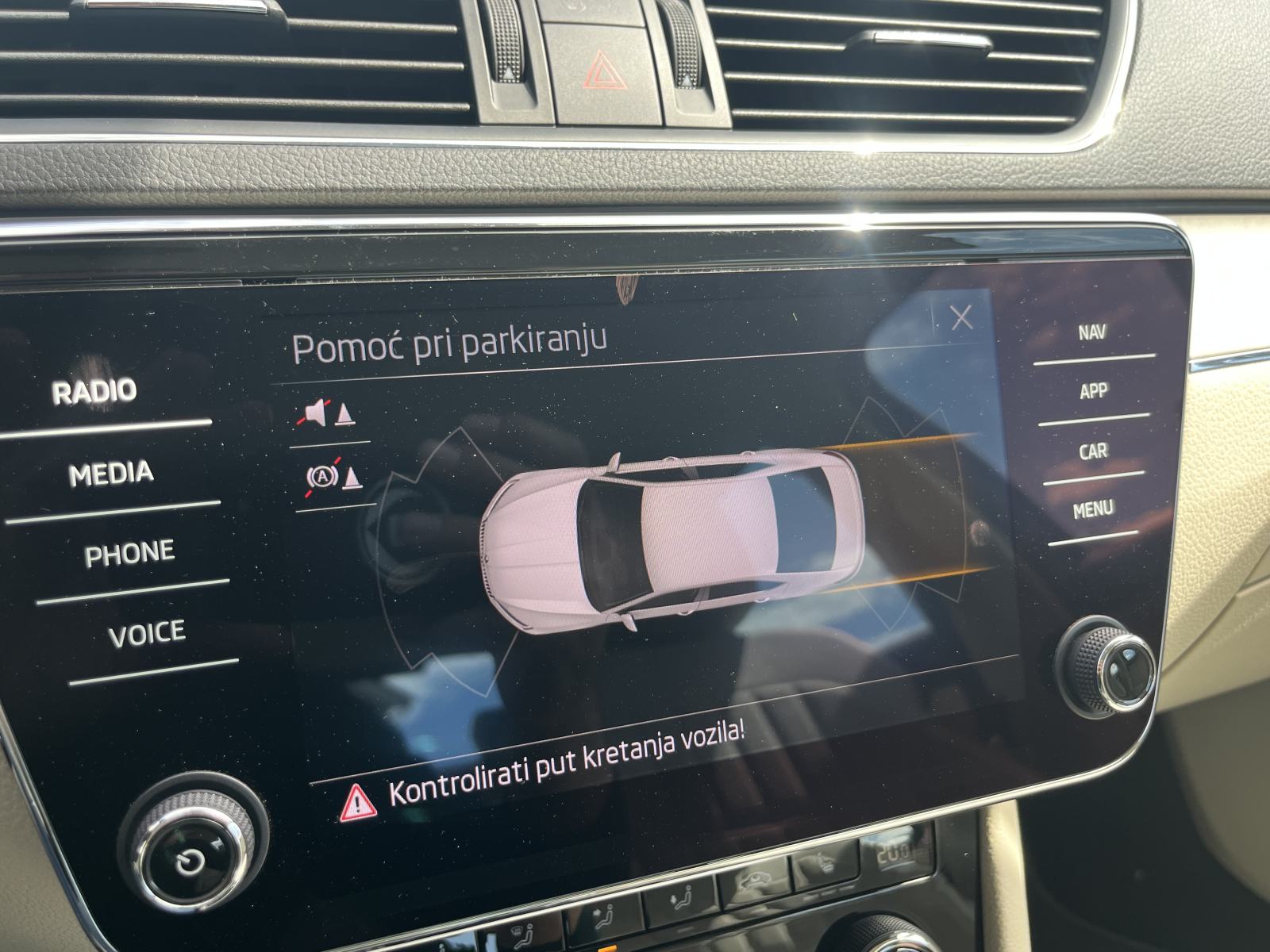 Škoda Superb 2,0 TDI DSG Style 1.VL Nije uvoz Tvorničko jamstvo, fotografija 20