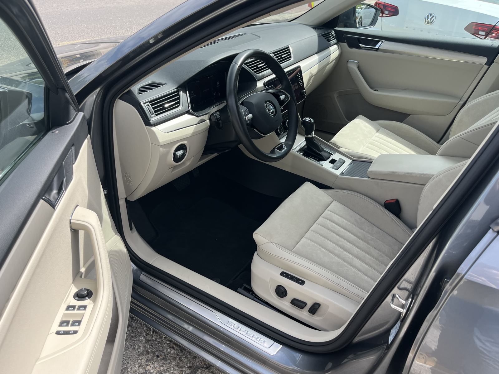 Škoda Superb 2,0 TDI DSG Style 1.VL Nije uvoz Tvorničko jamstvo, fotografija 8
