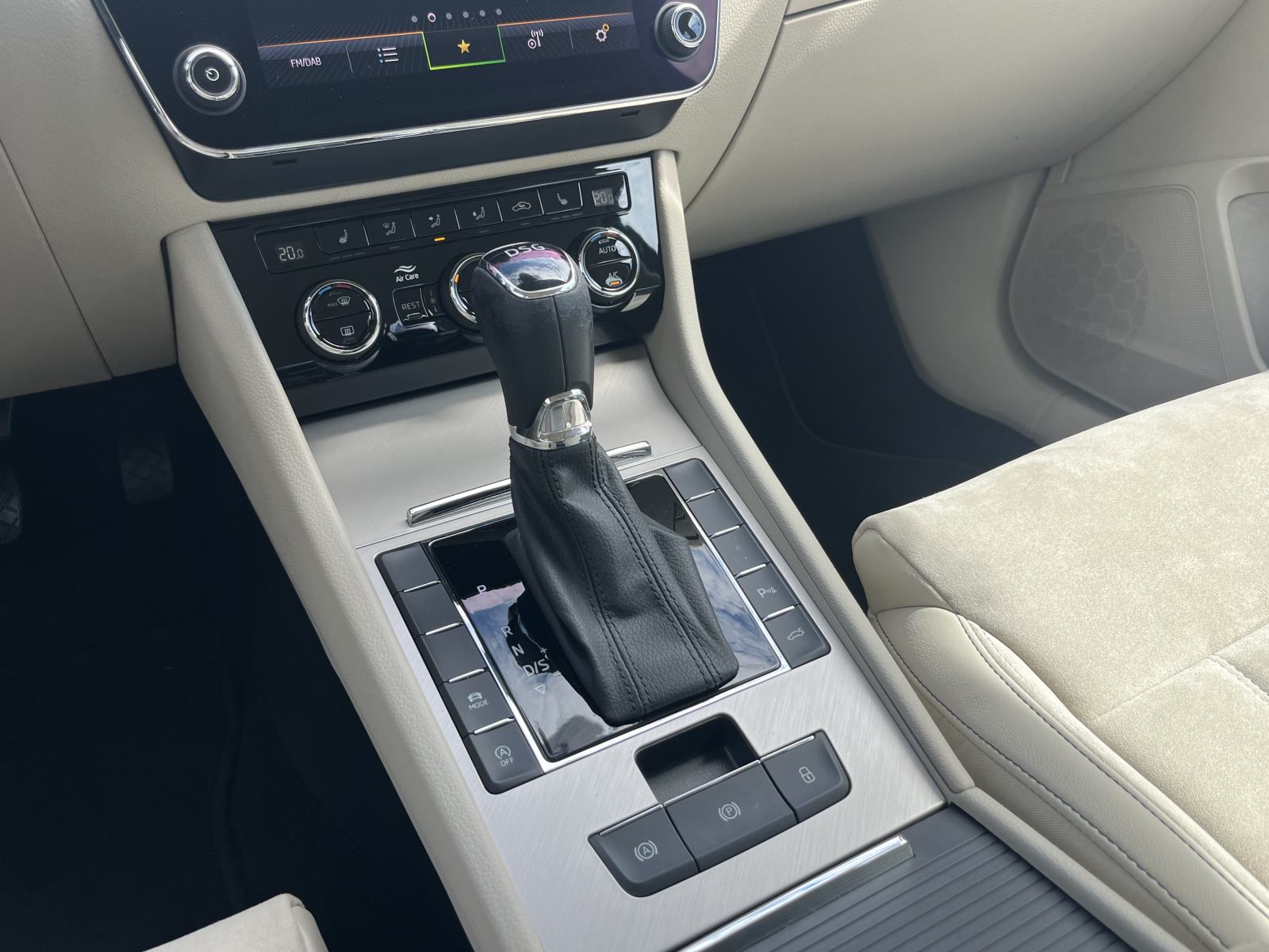 Škoda Superb 2,0 TDI DSG Style 1.VL Nije uvoz Tvorničko jamstvo, fotografija 19
