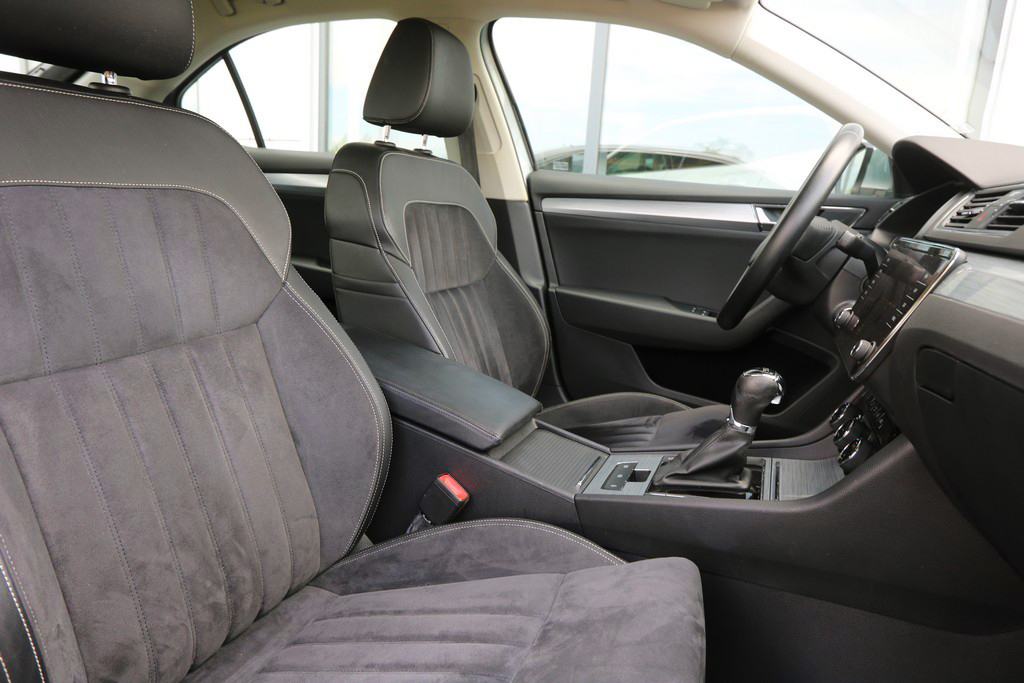 Škoda Superb 2.0 TDI DSG-Tiptronik Business Edition -LED- 150 KS, fotografija 6