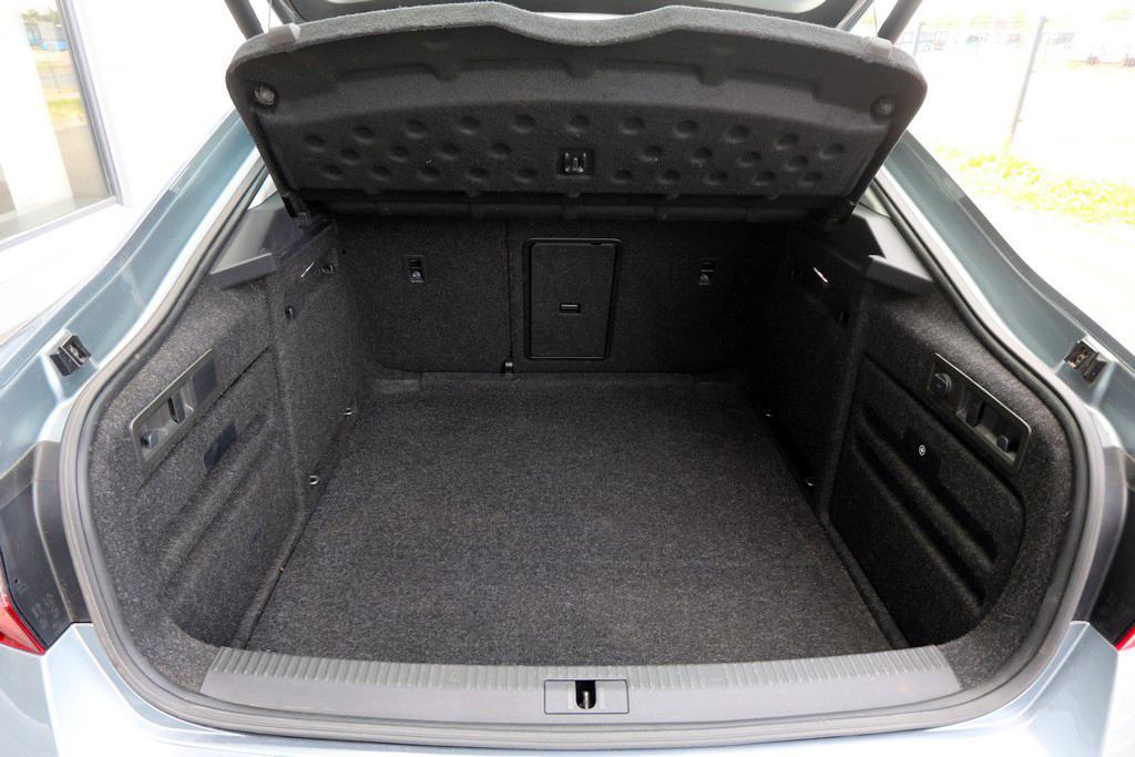 Škoda Superb 2.0 TDI DSG-Tiptronik Business Edition -LED- 150 KS, fotografija 10