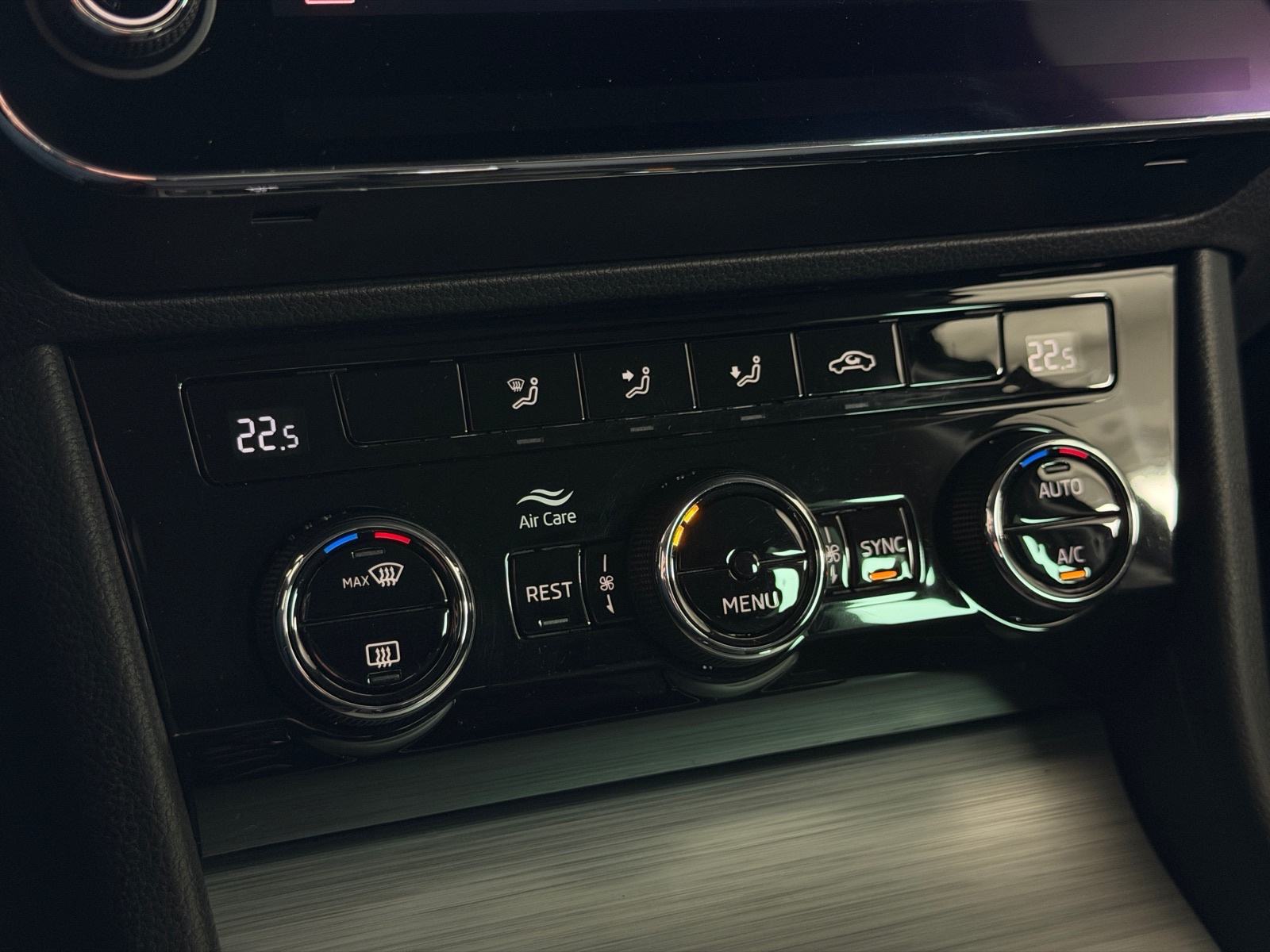 Škoda Superb 2,0 TDI DSG,VIRTUAL,NAVI,24MJ JAMSTVO,LEASING BEZ UČEŠĆA, fotografija 17