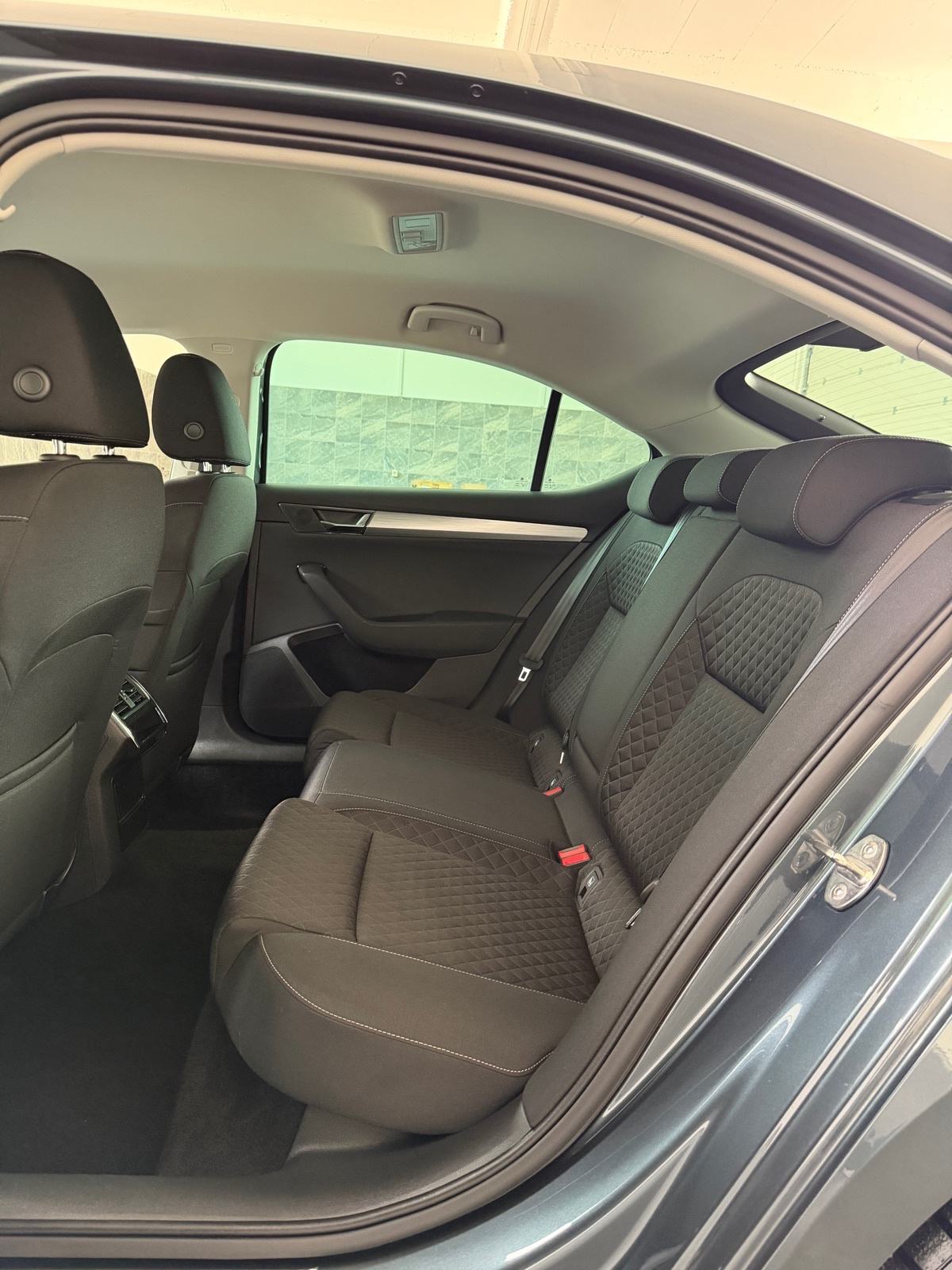 Škoda Superb 2,0 TDI DSG,VIRTUAL,NAVI,24MJ JAMSTVO,LEASING BEZ UČEŠĆA, fotografija 14