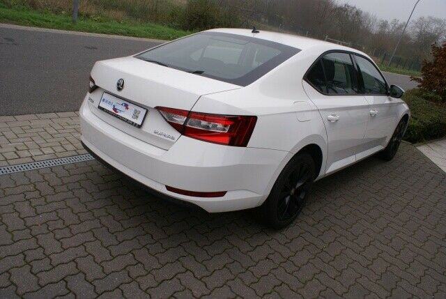Škoda Superb 2,0 TDI *LEASING* *KREDIT*, fotografija 4