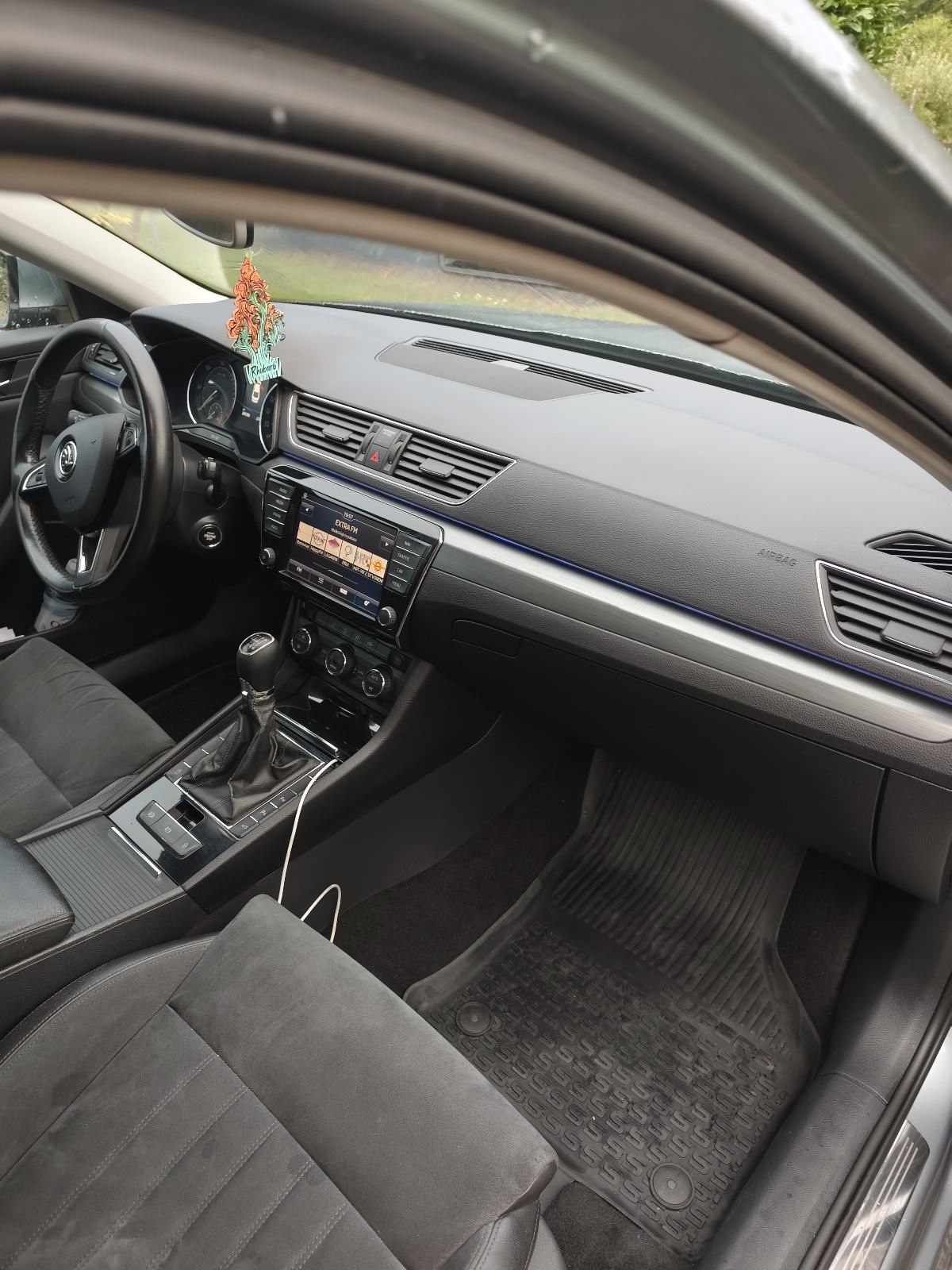 Škoda Superb 2,0 TDI Style, fotografija 5