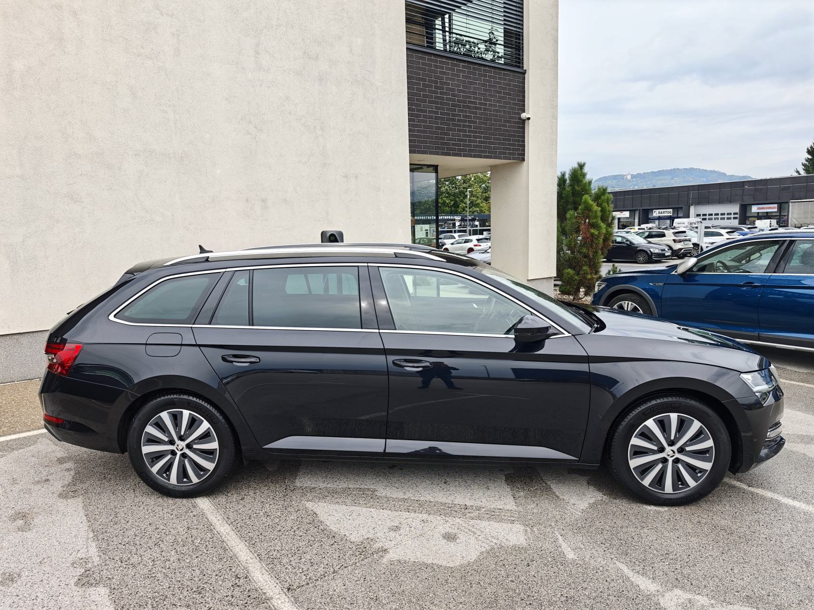 Škoda Superb 2,0 TDI, fotografija 6