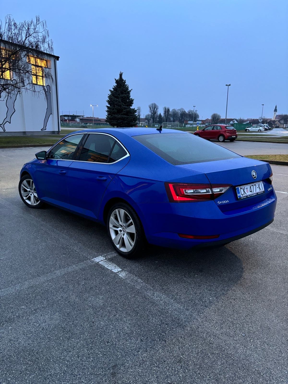 Škoda Superb 2,0 TDI, fotografija 5