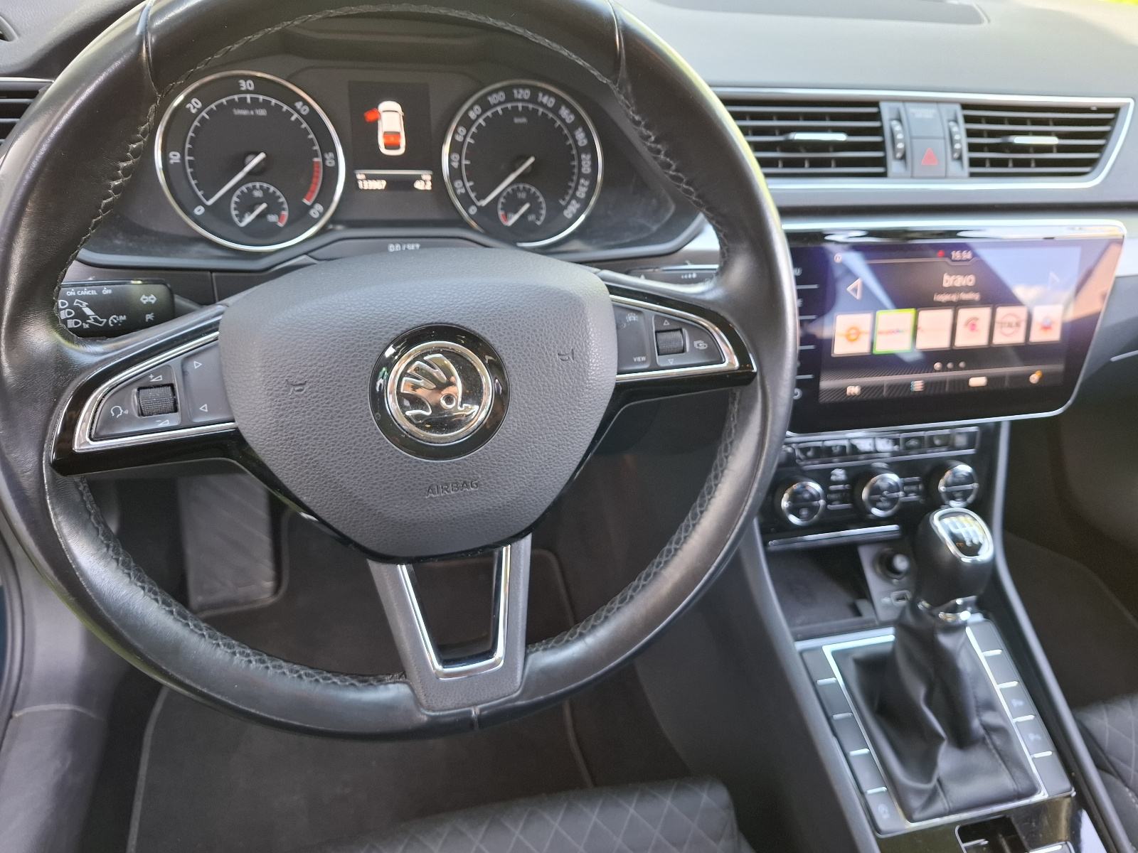 Škoda Superb 2.0 TDI, fotografija 9