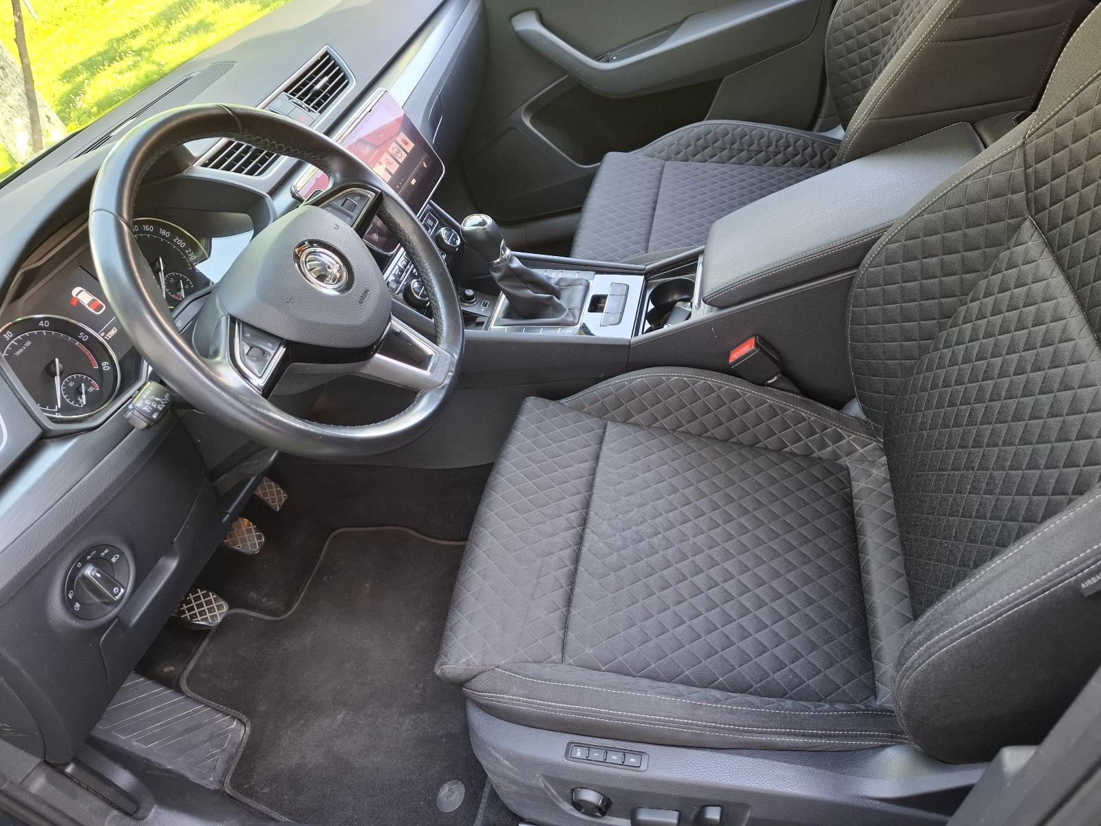 Škoda Superb 2.0 TDI, fotografija 10