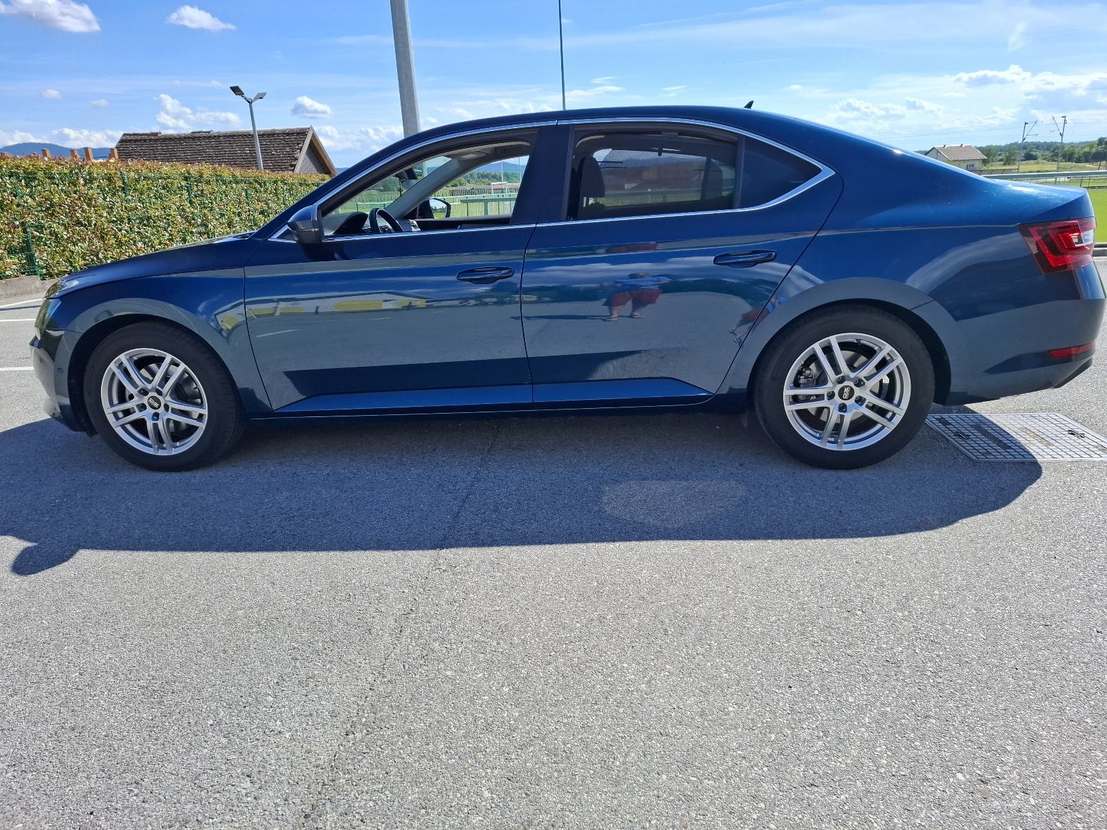 Škoda Superb 2.0 TDI, fotografija 8