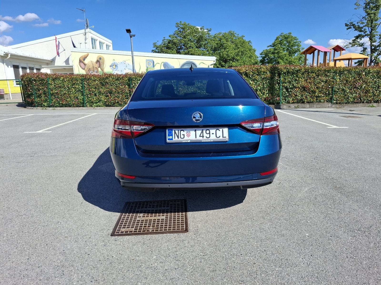 Škoda Superb 2.0 TDI, fotografija 6