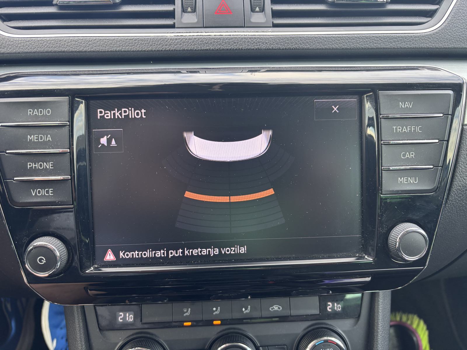 Škoda Superb 2,0 TDI, +veliki servis, +dodatne alu felge i zimske gume, fotografija 13