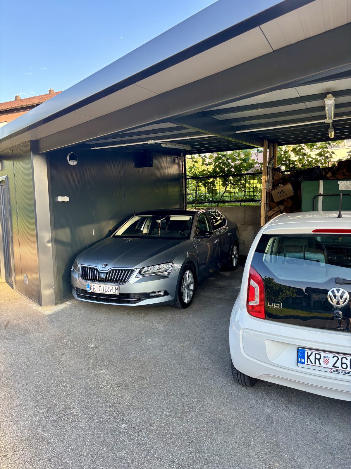 Škoda Superb 2,0 TDI, +veliki servis, +dodatne alu felge i zimske gume, fotografija 6