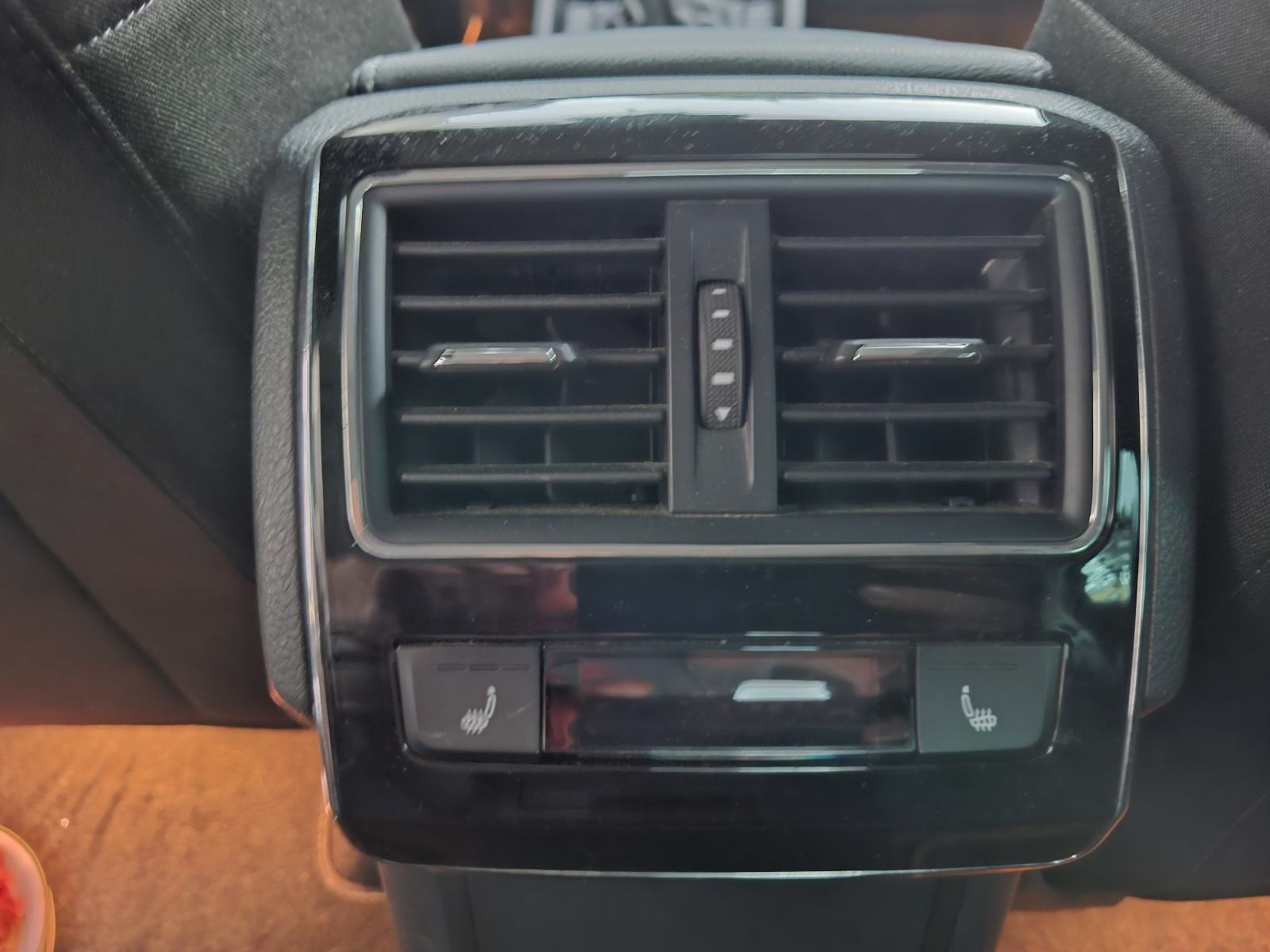 Škoda Superb 2.0 TDI, fotografija 13