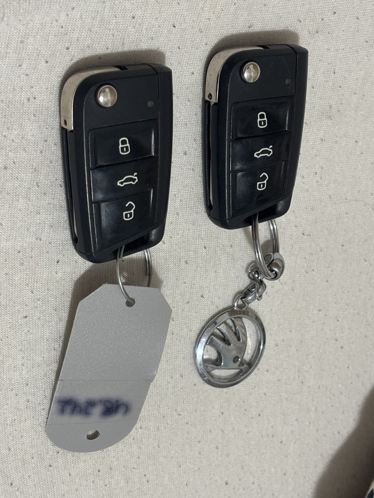 Škoda Superb 2,0 TDI, +veliki servis, +dodatne alu felge i zimske gume, fotografija 16