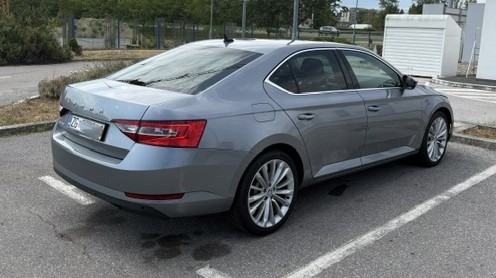 Škoda Superb 2,0 TDI, fotografija 5