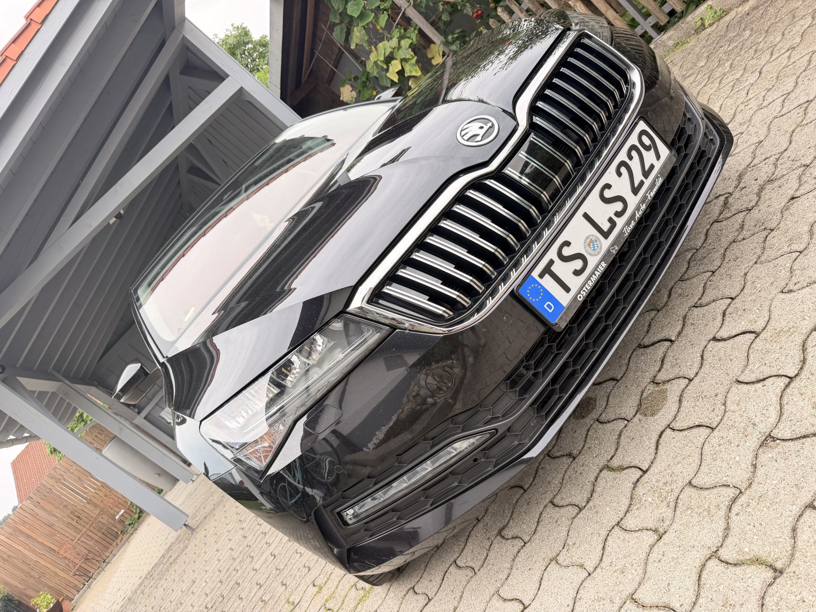 Škoda Superb 2,0 TDI, fotografija 2