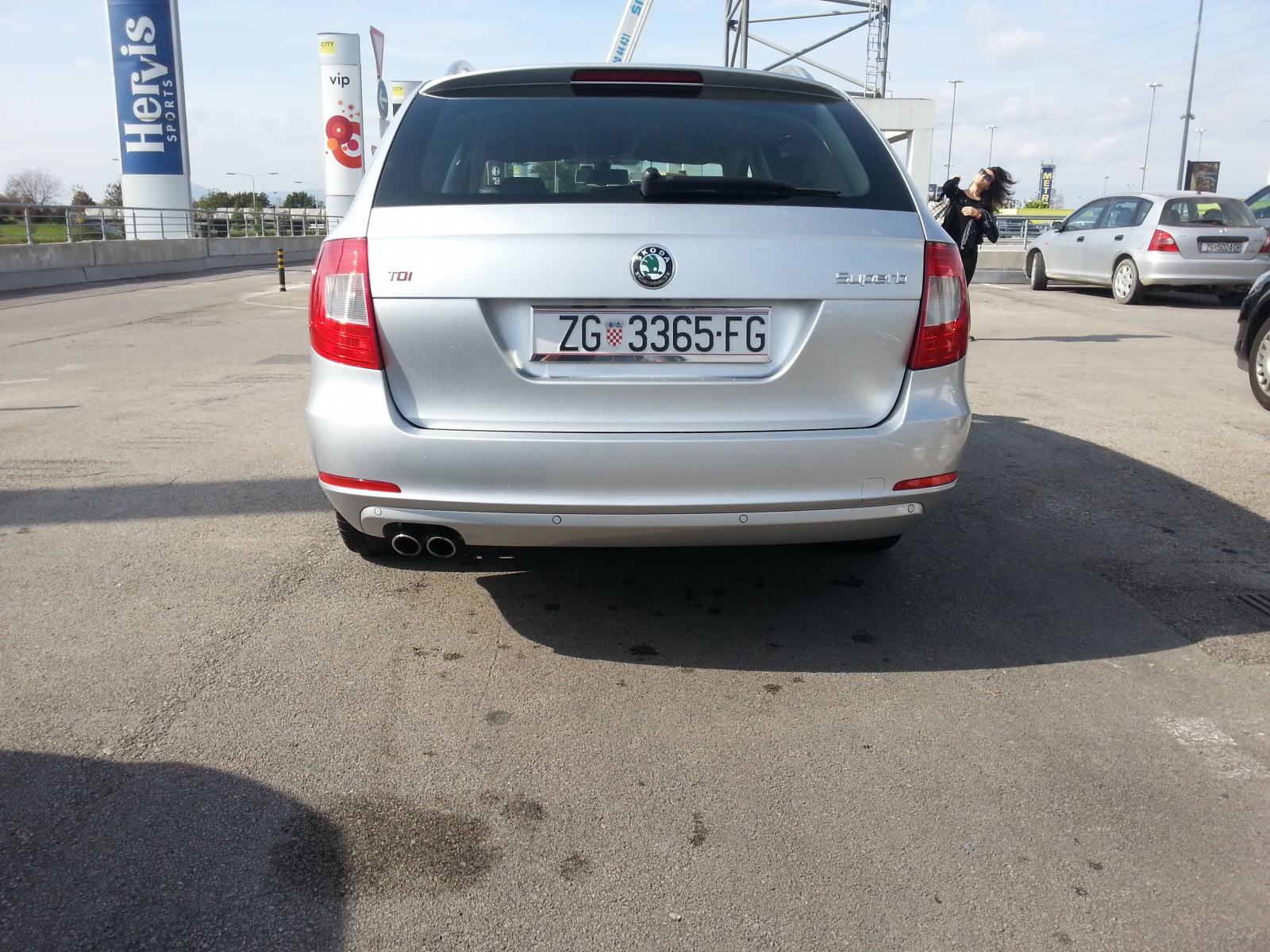 Škoda Superb 2,0 TDI, fotografija 4