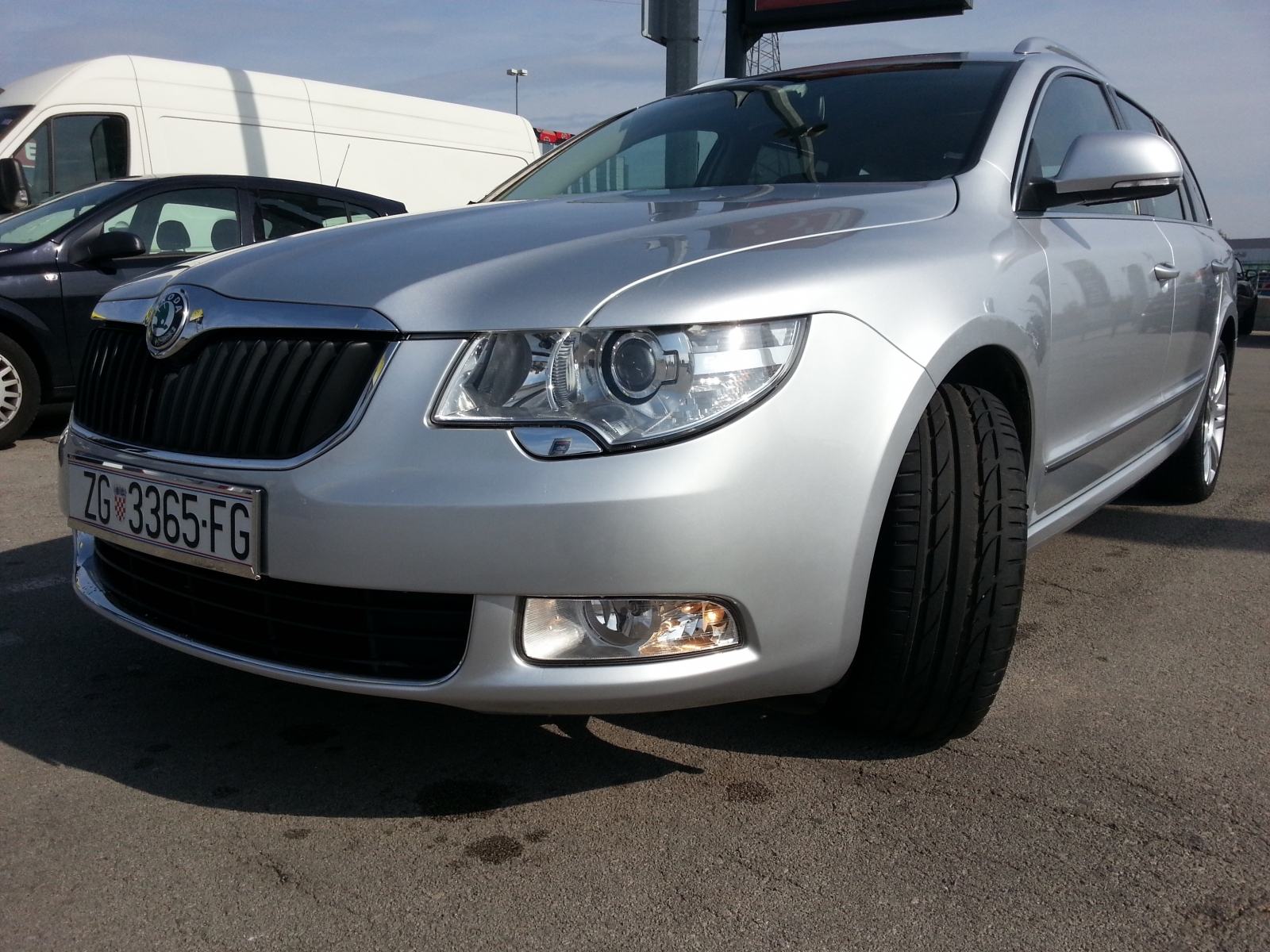 Škoda Superb 2,0 TDI, fotografija 7
