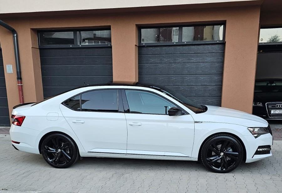 Škoda Superb 2,0 TDI *SPORTLINE* na firmi U SUSTAVU PDV-a, fotografija 2