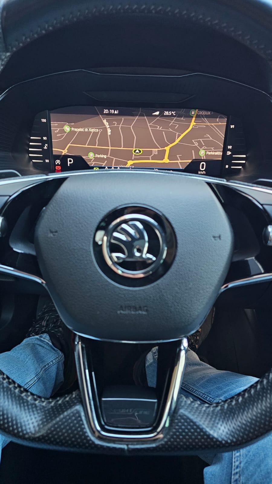 Škoda Superb 2,0 TDI *SPORTLINE* na firmi U SUSTAVU PDV-a, fotografija 18
