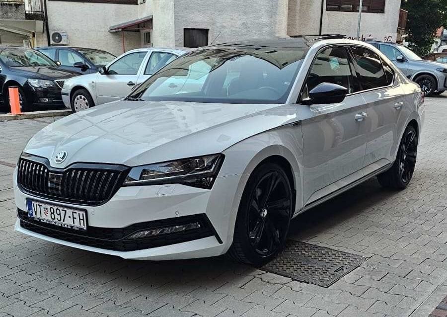 Škoda Superb 2,0 TDI *SPORTLINE* na firmi U SUSTAVU PDV-a, fotografija 6