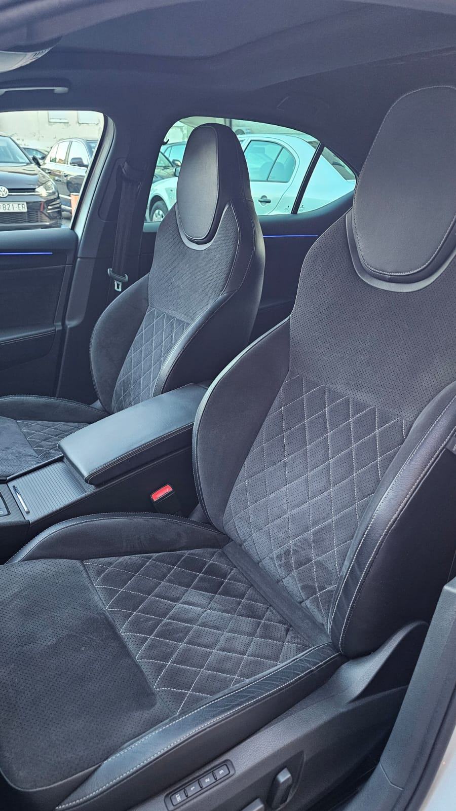 Škoda Superb 2,0 TDI *SPORTLINE* na firmi U SUSTAVU PDV-a, fotografija 14
