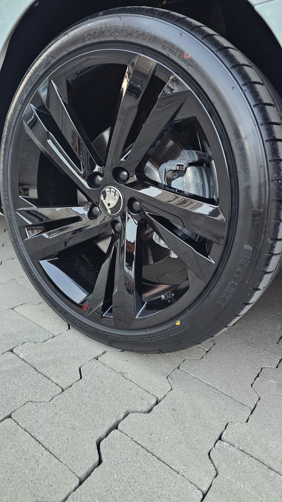 Škoda Superb 2,0 TDI *SPORTLINE* na firmi U SUSTAVU PDV-a, fotografija 11