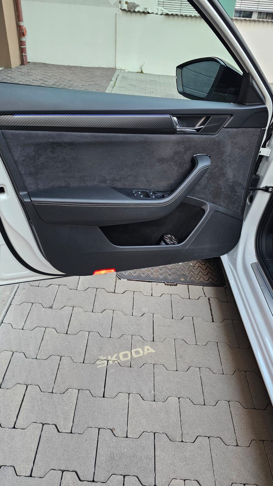 Škoda Superb 2,0 TDI *SPORTLINE* na firmi U SUSTAVU PDV-a, fotografija 12