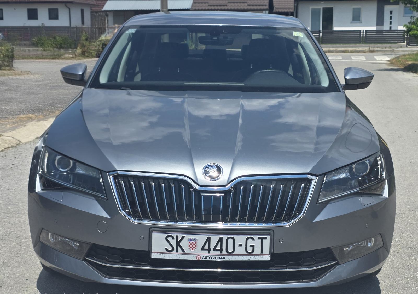 Škoda Superb 2,0 TDI Stayl - HR auto, JAMSTVO, fotografija 7