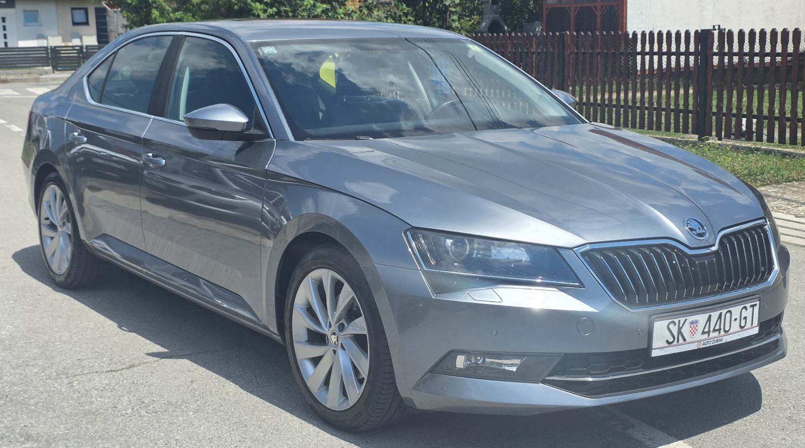 Škoda Superb 2,0 TDI Stayl - HR auto, JAMSTVO, fotografija 2