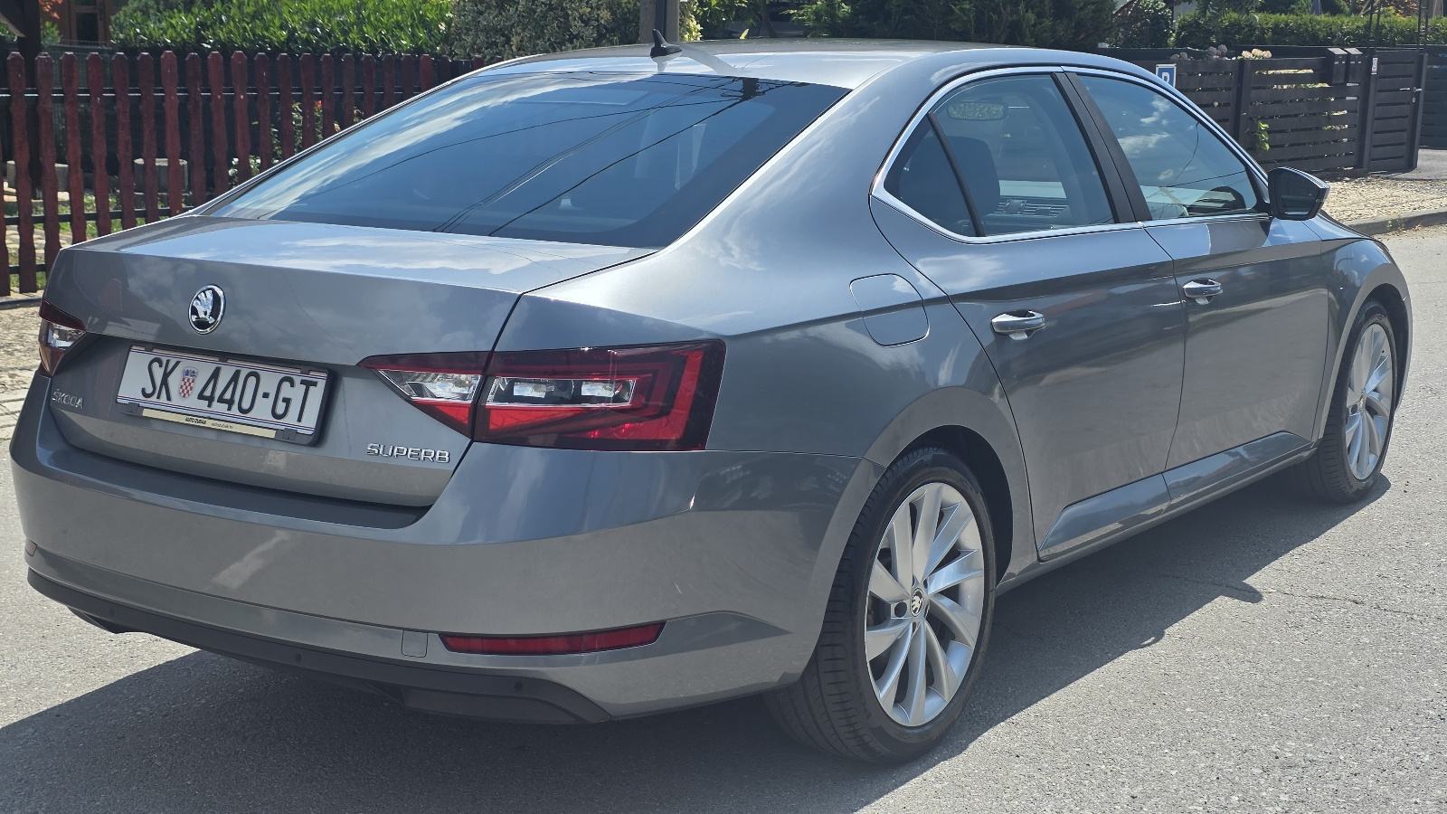 Škoda Superb 2,0 TDI Stayl - HR auto, JAMSTVO, fotografija 6