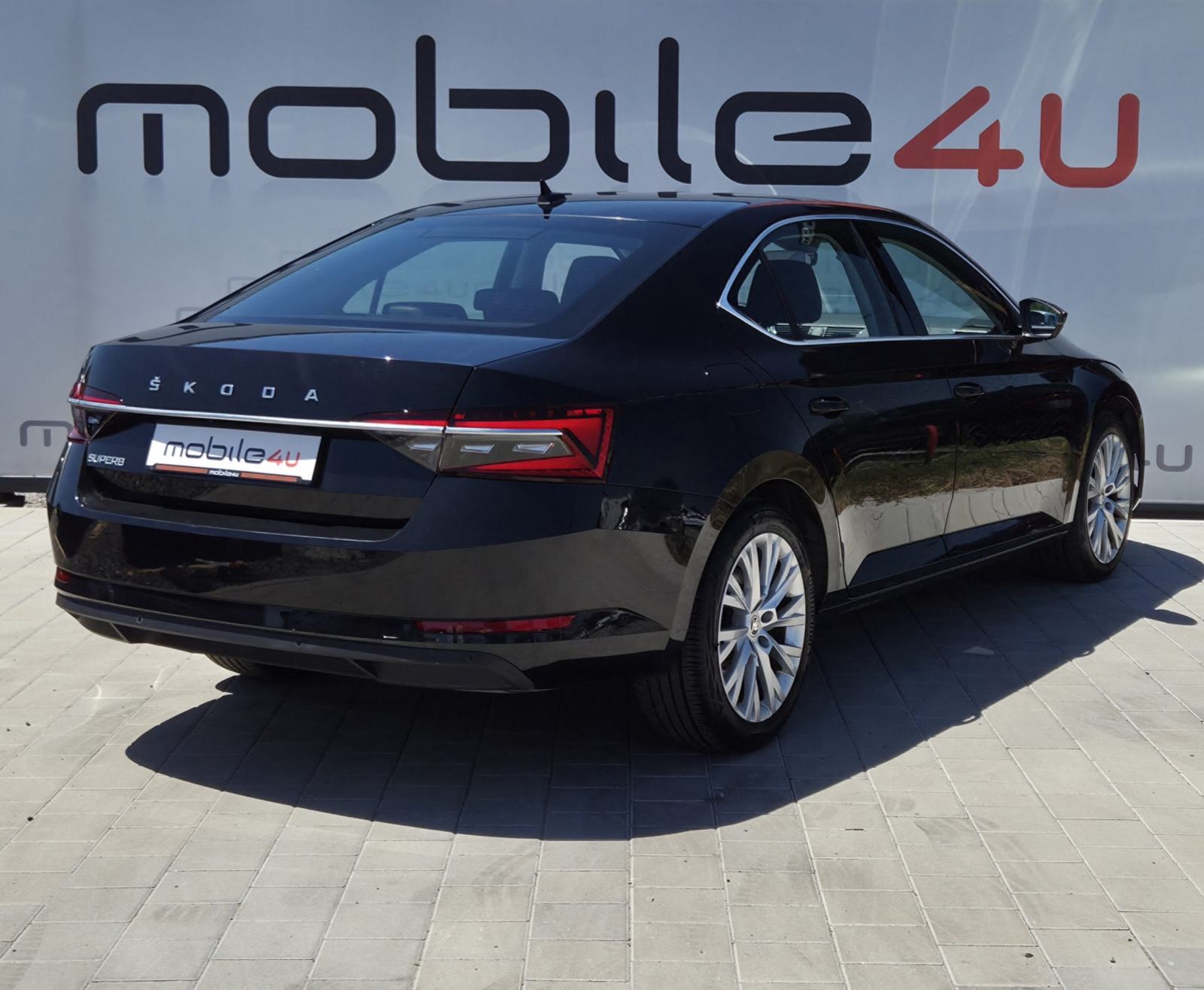 Škoda Superb 2.0 TDI Style DSG, fotografija 4