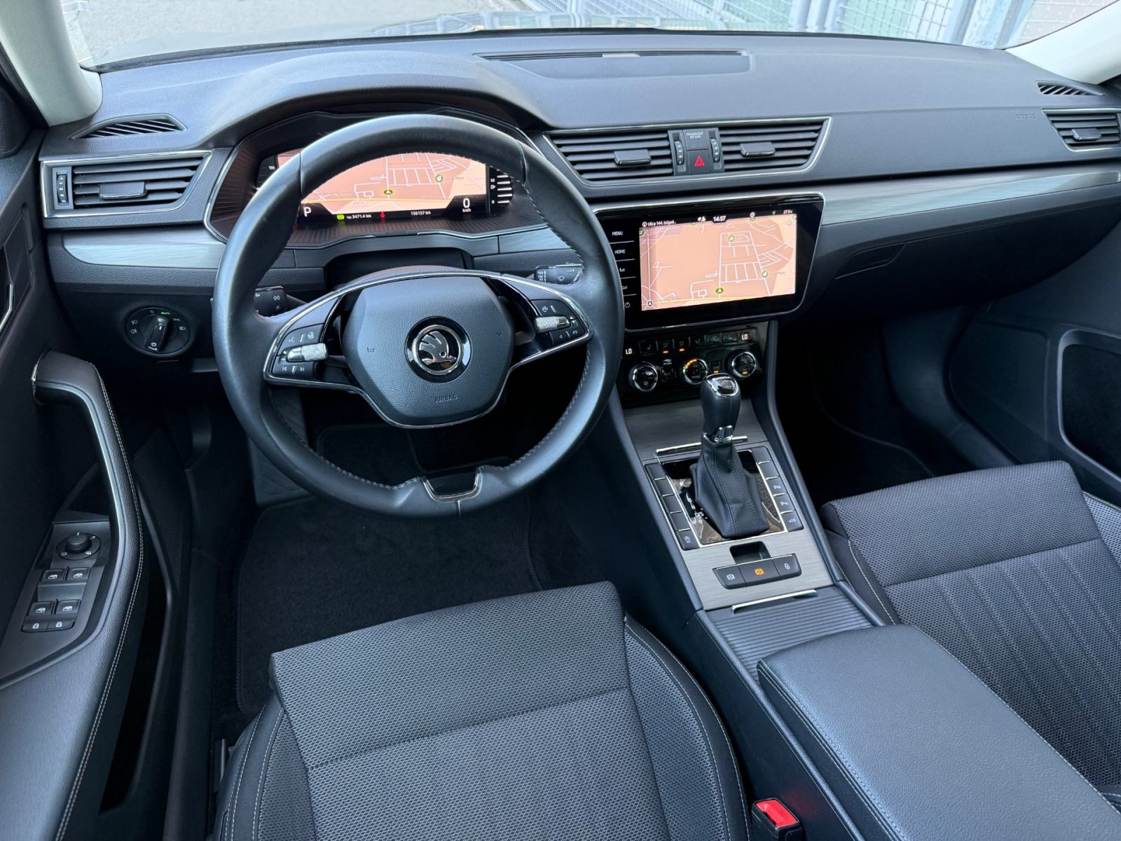 Škoda Superb 2.0 TDI °VIRTUAL°NAVI°KAMERA°LEASING BEZ UČEŠĆA°, fotografija 11