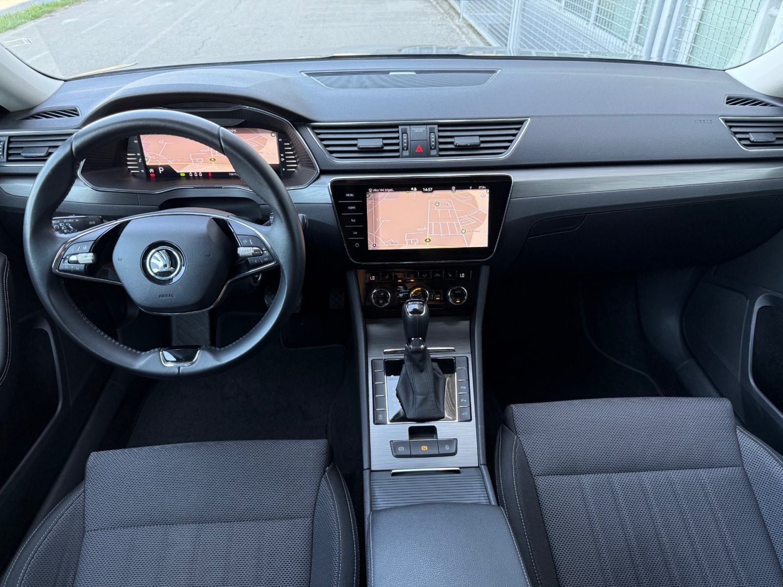 Škoda Superb 2.0 TDI °VIRTUAL°NAVI°KAMERA°LEASING BEZ UČEŠĆA°, fotografija 12