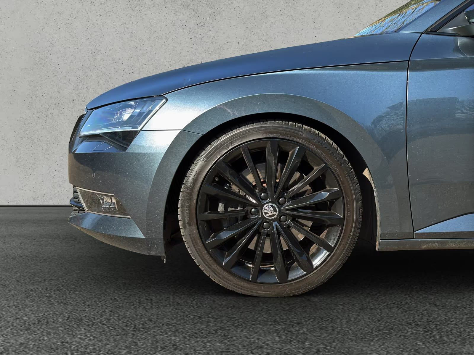Škoda Superb 2,0 TSI DSG Laurin & Klement 4x4, fotografija 6