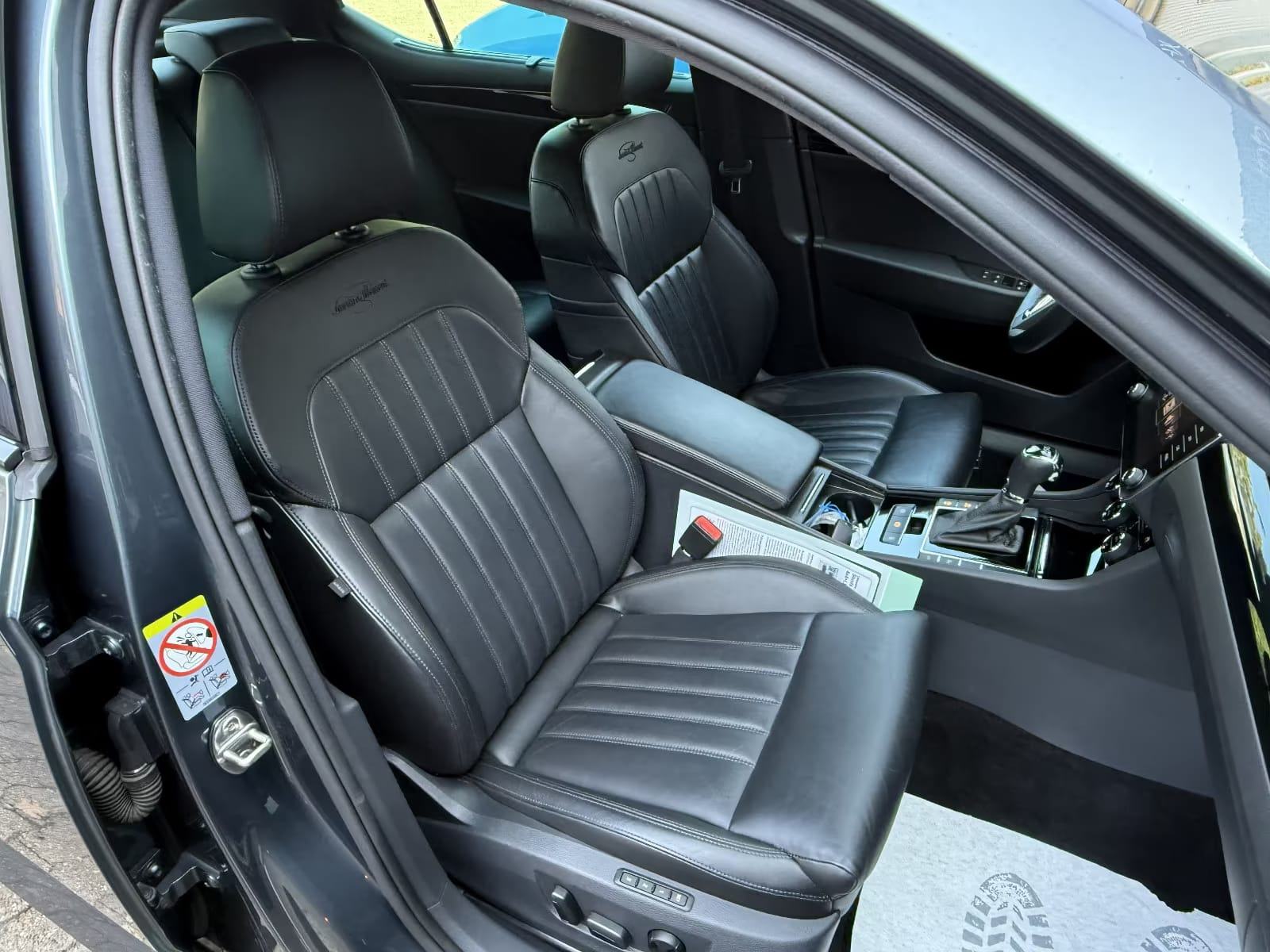 Škoda Superb 2,0 TSI DSG Laurin & Klement 4x4, fotografija 10
