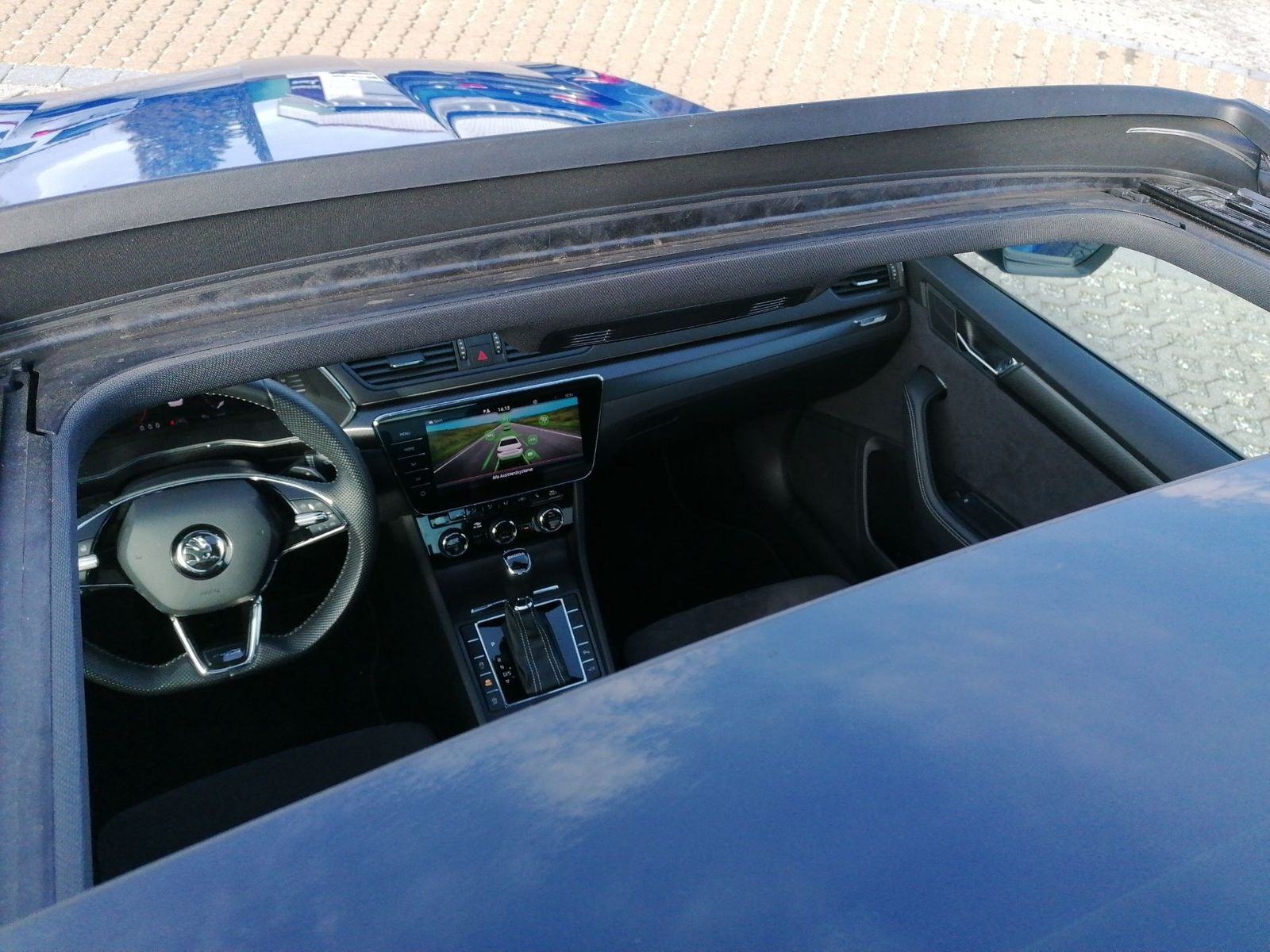 Škoda Superb 2,0 TSI DSG SportLine MATRIX DCC ACC ŠIBER VIRTUAL KAMER, fotografija 9