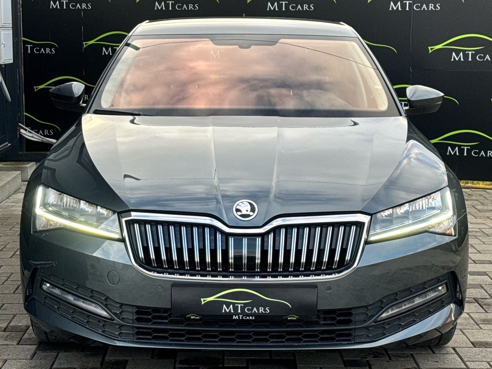ŠKODA SUPERB 2.0TDI DSG REDIZAJN, LED, ACC, KEYLESS, JAMSTVO, fotografija 2