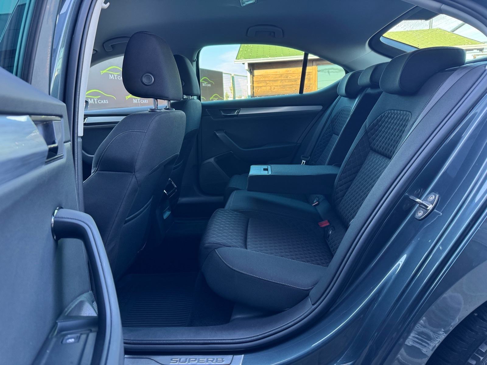 ŠKODA SUPERB 2.0TDI DSG REDIZAJN, LED, ACC, KEYLESS, JAMSTVO, fotografija 13